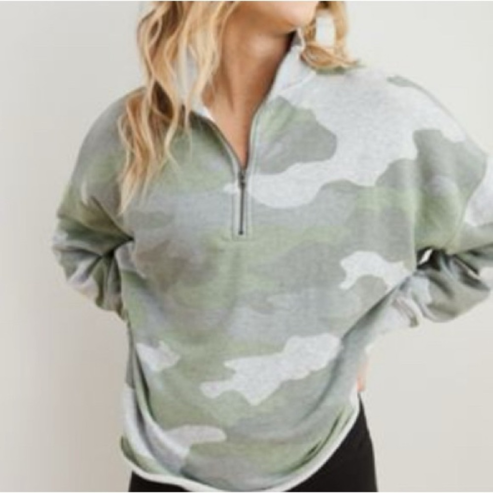 EUC aerie camo half zip henley